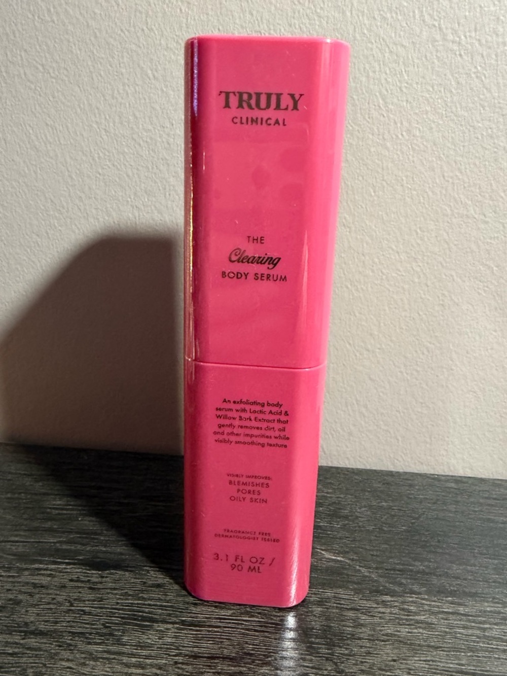 The Clearing Body Serum - Hot Pink